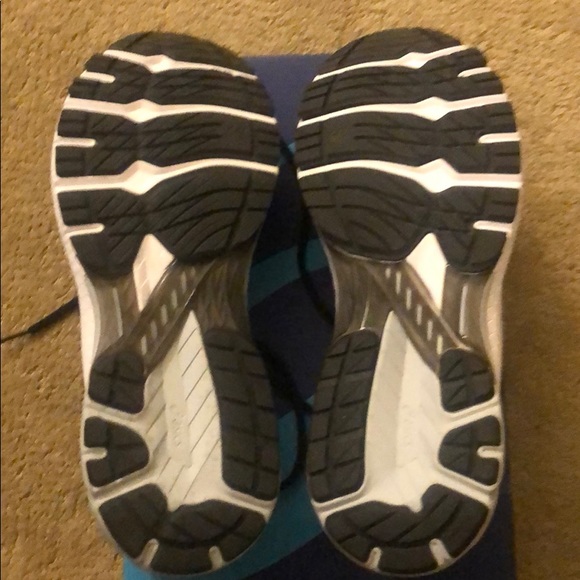 Asics GT running shoes - Picture 4 of 7